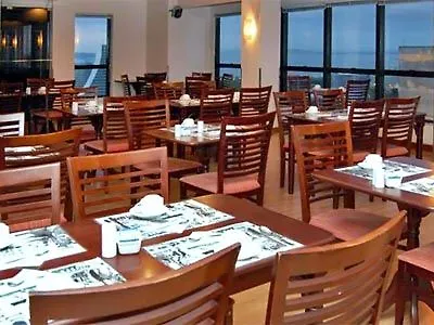 Everest Hotel