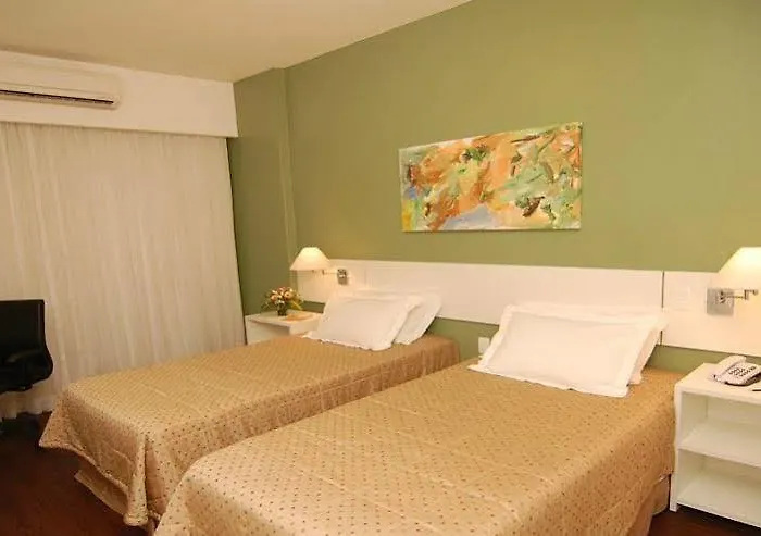 Everest Hotel