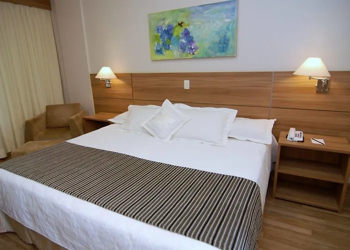 Everest Hotel 4*