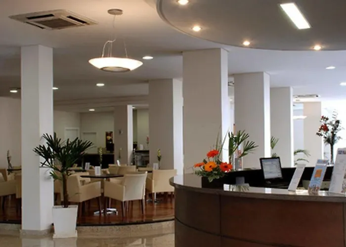 Hotel Everest 4*